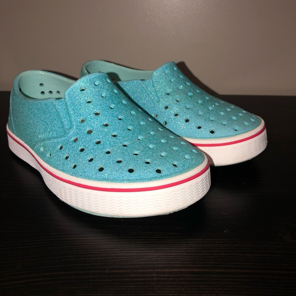 Girls’ Native Miles Slip Ons